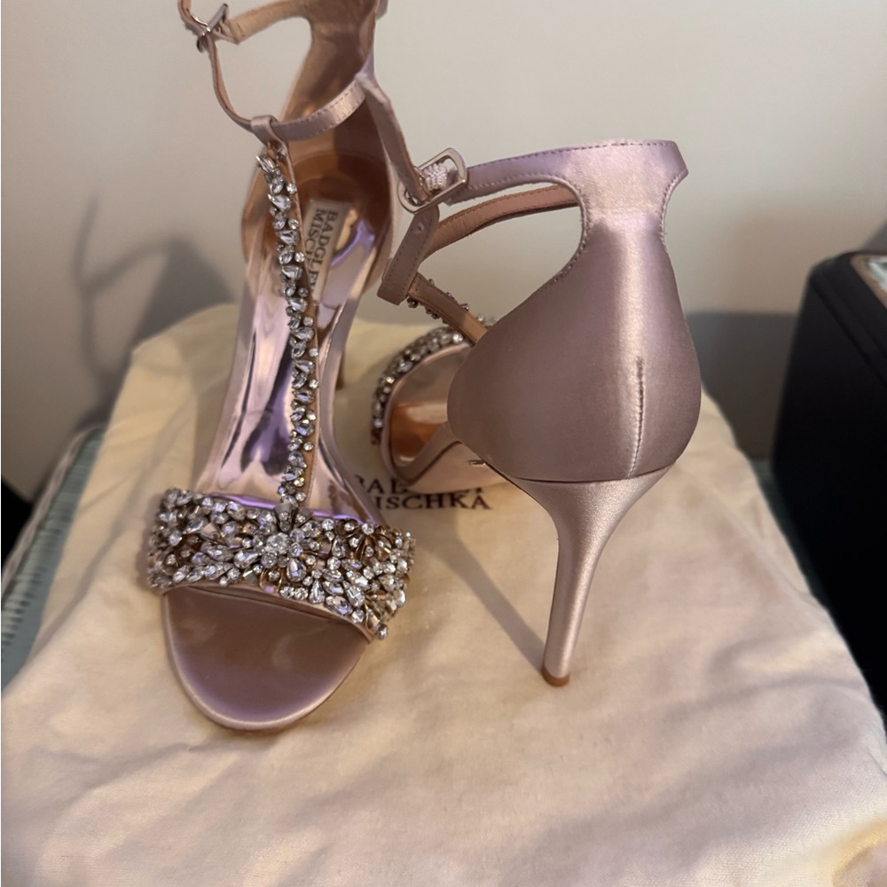 Badgley Mischka Embellished Satin Heels - Light Pink